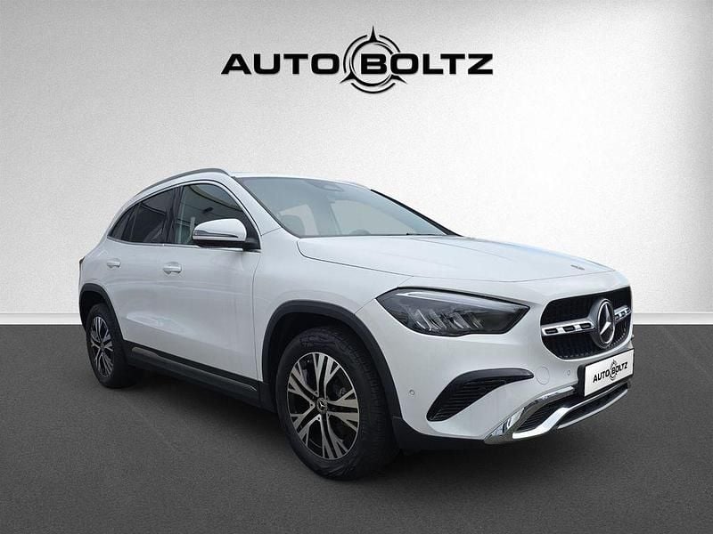 Gebraucht Mercedes GLA180 Progressive 136 PS (100 kW) 2023 Polarweiß SUV