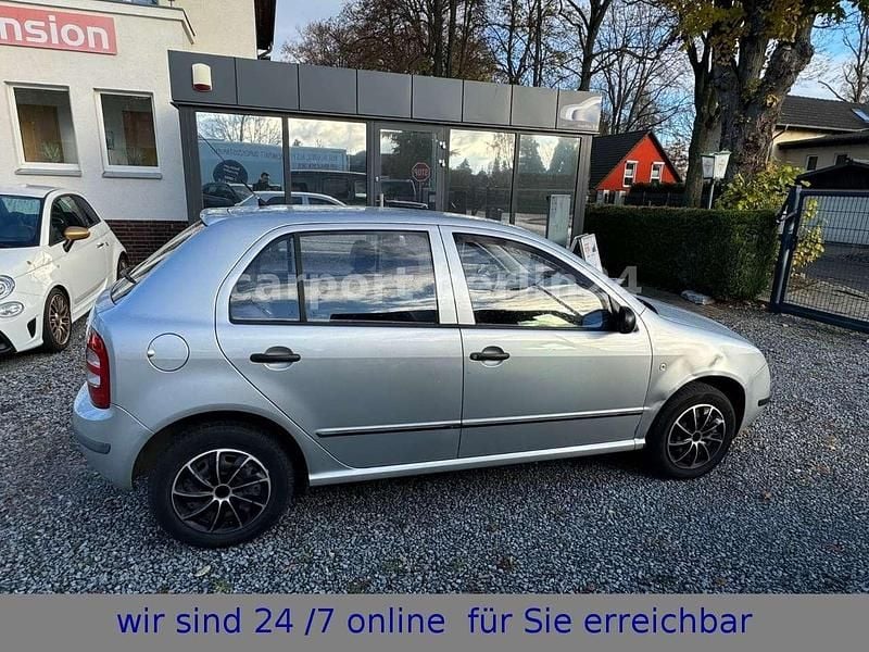 Gebraucht Skoda Fabia Classic 60 PS (44 kW) 2002 Silber Kleinwagen