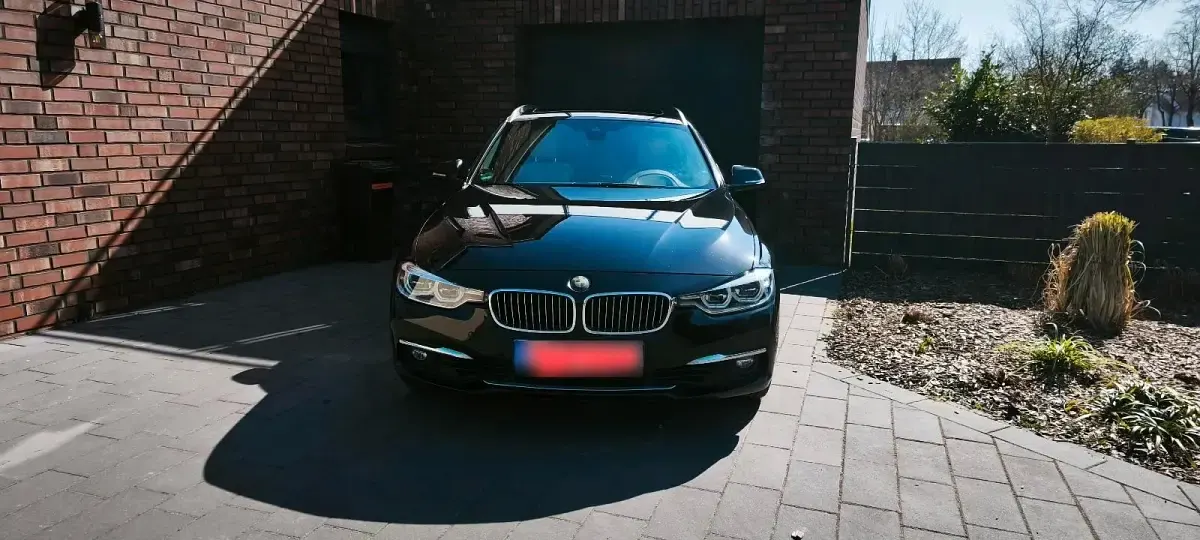 Gebraucht BMW 325 Luxury Line 224 PS (164 kW) 2017 Schwarz Kombi