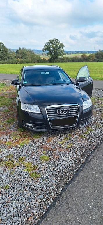 Schwarz Gebraucht 2011 Audi A6 Performance Kombi | 4.900 € (Superpreis) - Bild 1/4