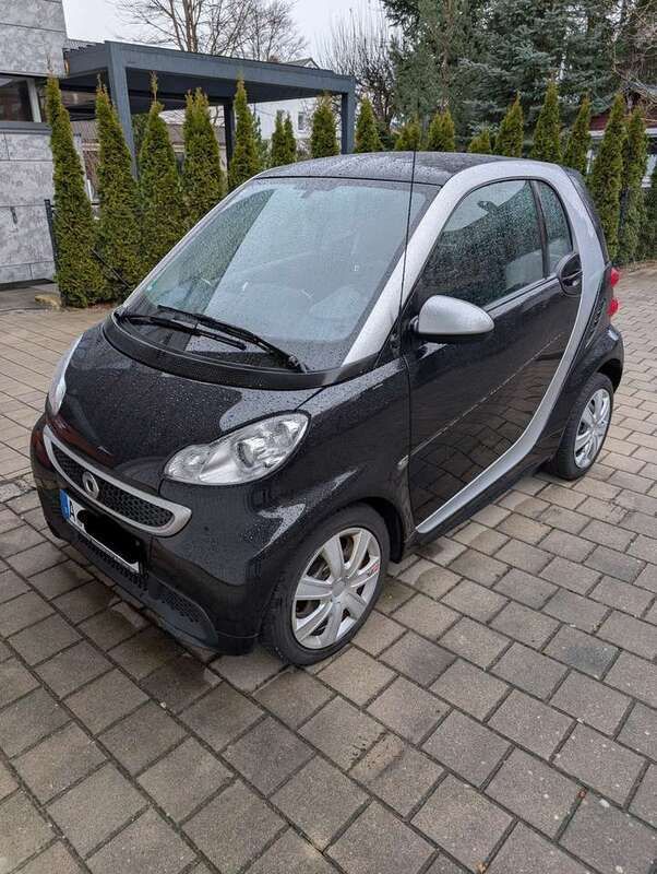 Schwarz Gebraucht 2014 Smart ForTwo Coupé Pure Coupé | 5.999 € (Fairer Preis) - Bild 1/4