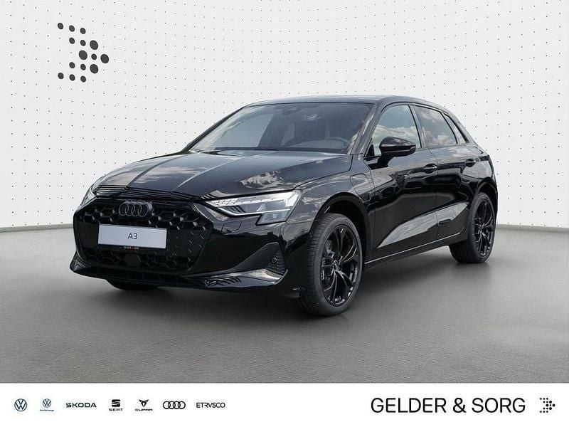 Schwarz Neu 2025 Audi A3 Sportback e-tron Ambiente Limousine | 42.980 € (Etwas zu teuer) - Bild 1/4