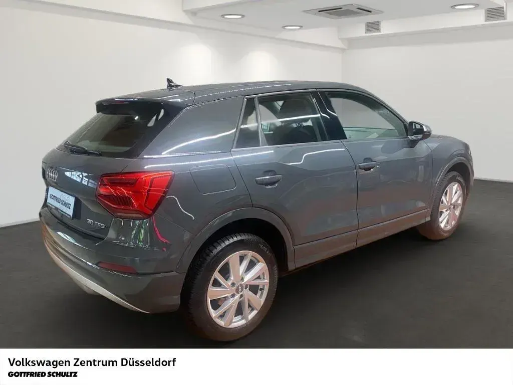 Gebraucht Audi Q2 Sport 116 PS (85 kW) 2020 Grau SUV