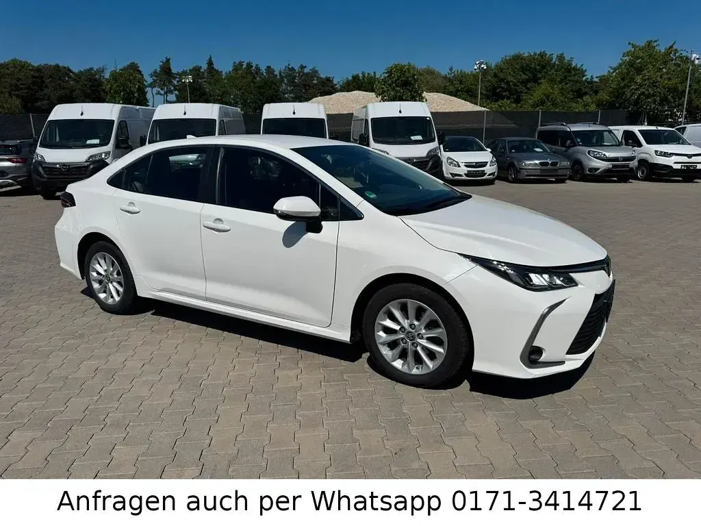 Gebraucht Toyota Corolla 125 PS (91 kW) 2022 Weiß Limousine