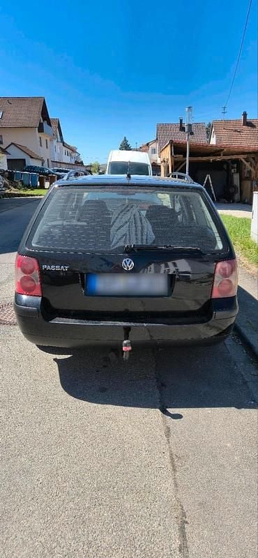 Usata VW Passat 131 CV (96 kW) 2003 Nero Station wagon