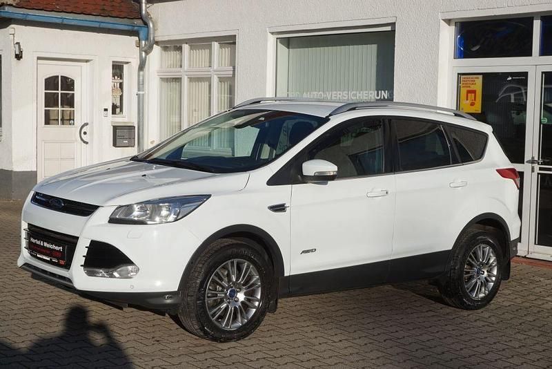 Gebraucht Ford Kuga Titanium 140 PS (102 kW) 2014 Weiß SUV