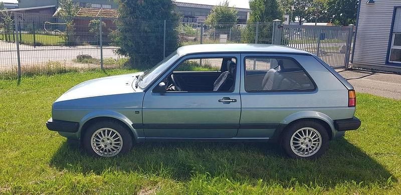 Blau Gebraucht 1990 VW Golf II Limousine | 3.990 € - Bild 1/4