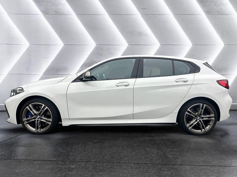 Gebraucht BMW M135 Performance 306 PS (225 kW) 2022 Weiß Kleinwagen