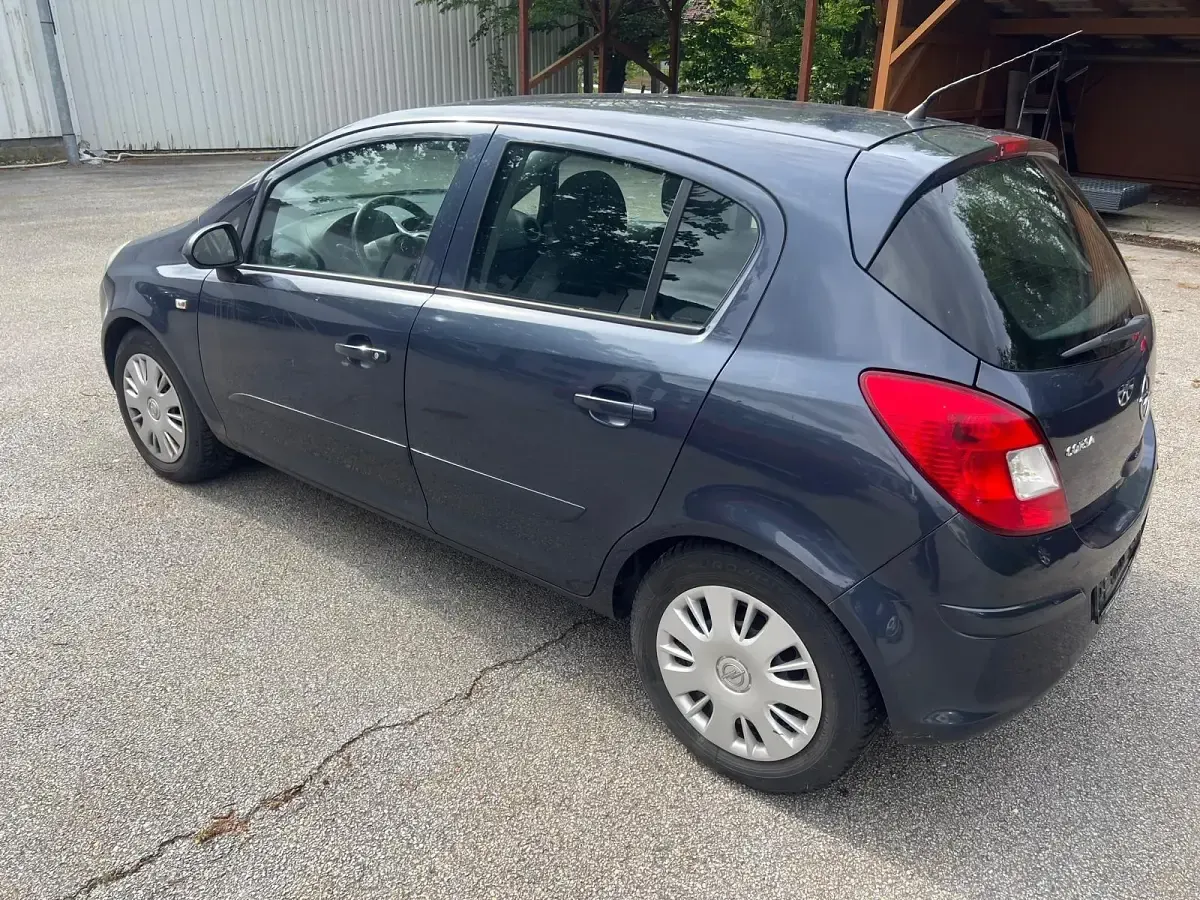 Gebraucht Opel Corsa 80 PS (58 kW) 2007 Grau Kleinwagen
