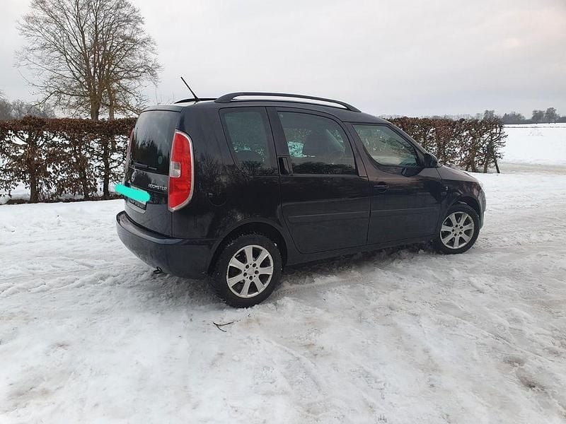 Gebraucht Skoda Roomster Fresh 105 PS (77 kW) 2014 Schwarz Van / Kleinbus