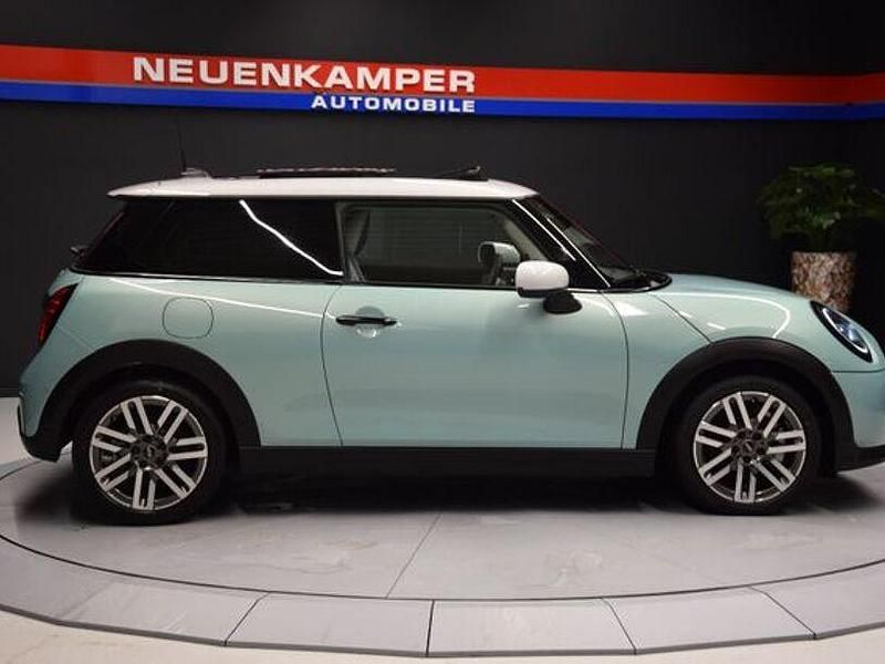 Gebraucht Mini Cooper Classic 156 PS (114 kW) 2024 Grün Kleinwagen