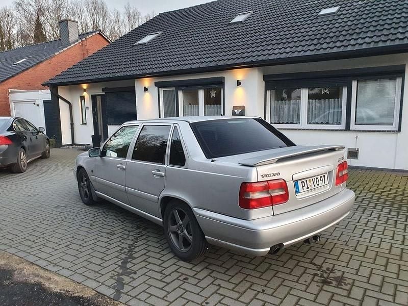 Silber Gebraucht 1997 Volvo S70 Limousine | 8.700 € - Bild 1/4