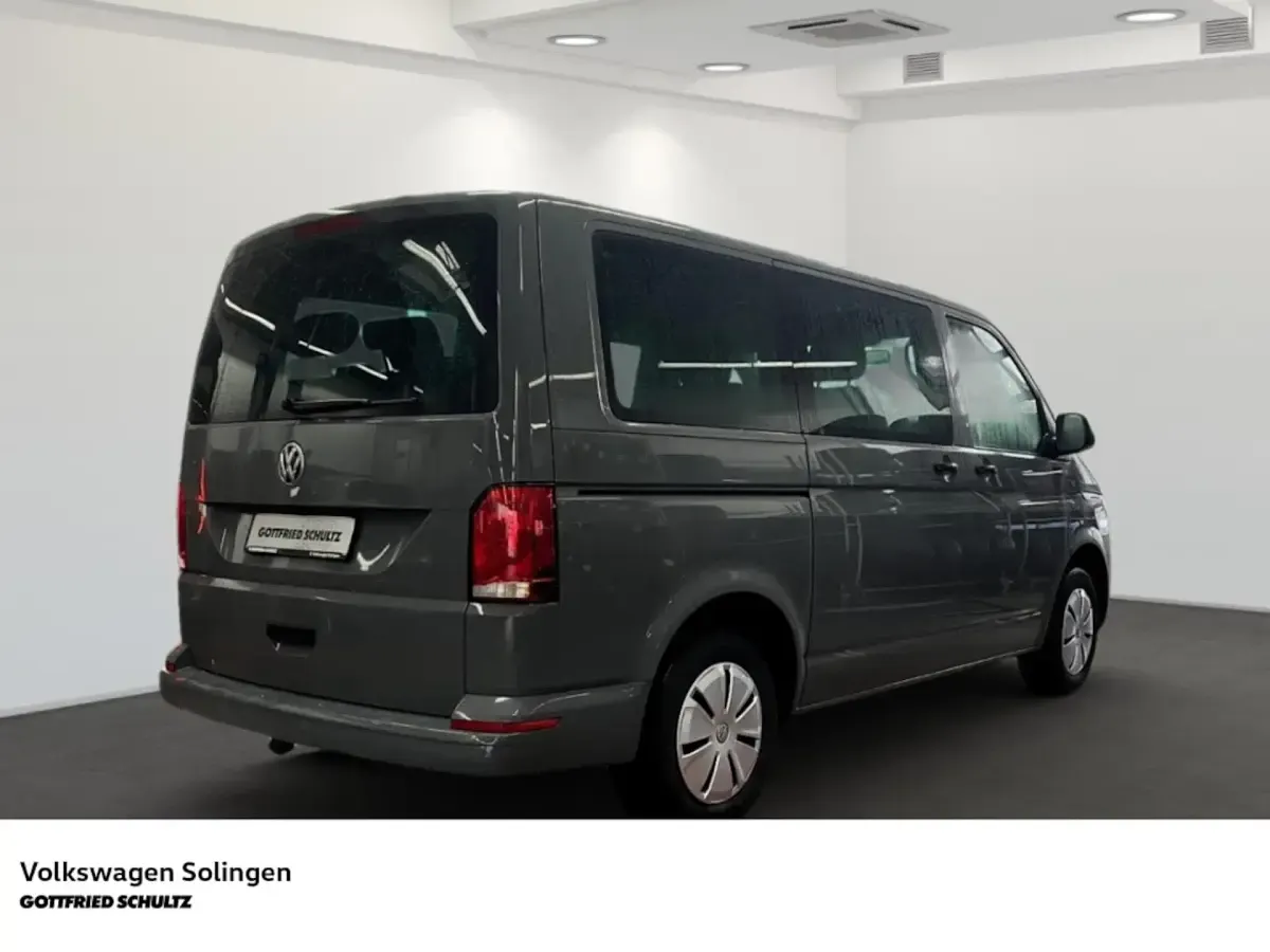 Gebraucht VW Multivan Trendline 150 PS (110 kW) 2022 Van / Kleinbus
