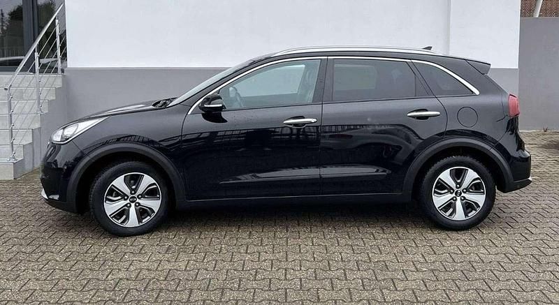 Gebraucht Kia Niro Premium 105 PS (77 kW) 2016 SUV