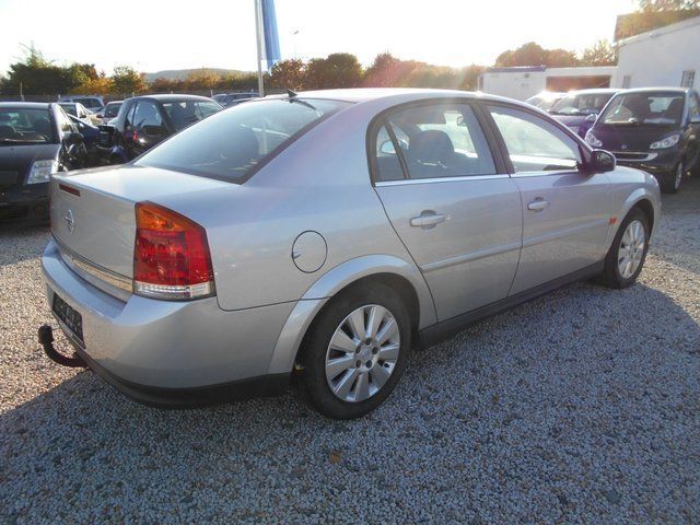 Gebraucht Opel Vectra Elegance 147 PS (108 kW) 2003 Silber metallic Limousine