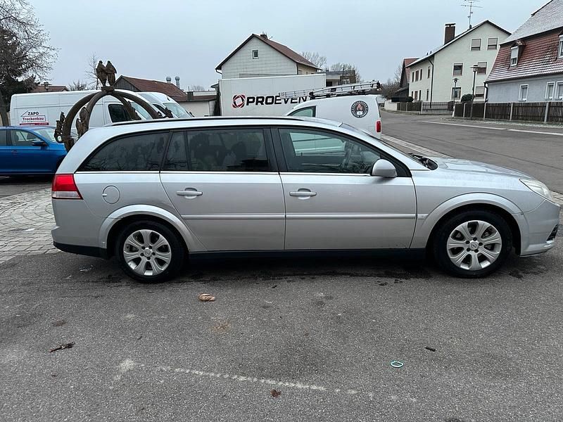 Grau Gebraucht 2006 Opel Vectra Kombi | 1.900 € (Fairer Preis) - Bild 1/4