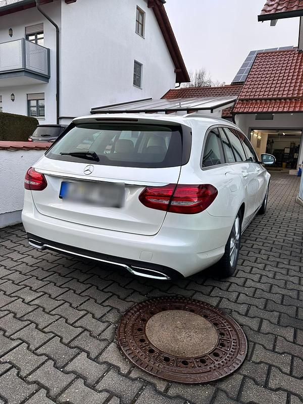 Gebraucht Mercedes C220 170 PS (125 kW) 2014 Weiß Kombi