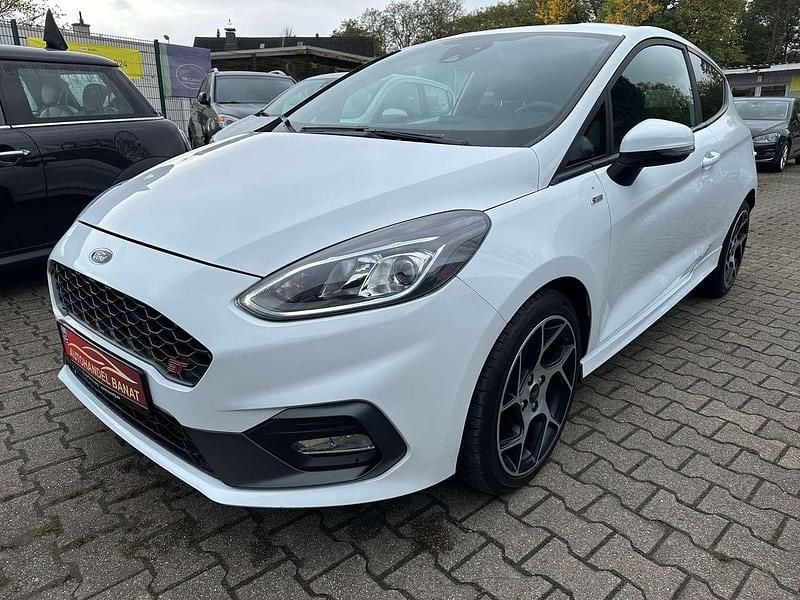Frostweiß Gebraucht 2020 Ford Fiesta ST Kleinwagen | 15.499 € (Guter Preis) - Bild 1/3