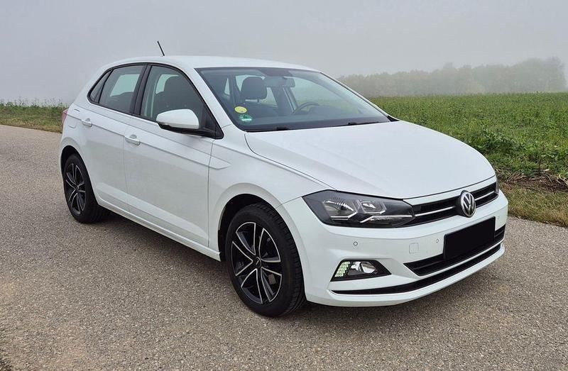 Weiß Gebraucht 2019 VW Polo Highline Limousine | 13.900 € (Fairer Preis) - Bild 1/4