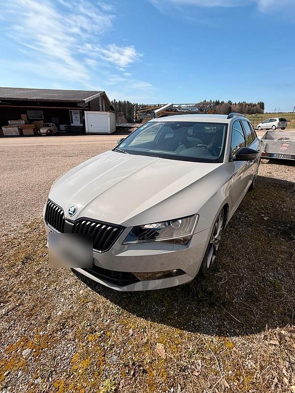 Gebraucht Skoda Superb 280 PS (205 kW) 2018 Grau Kombi