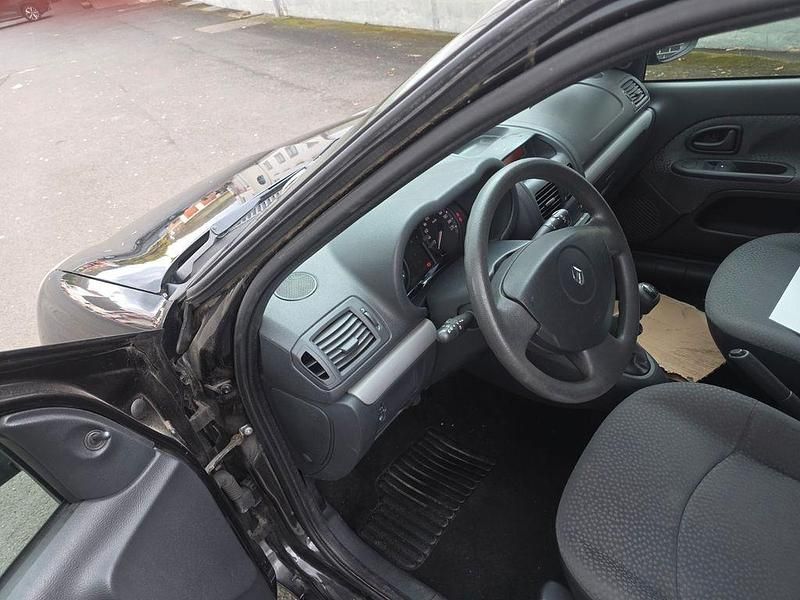 Gebraucht Renault Clio II Campus 75 PS (55 kW) 2007 Schwarz Limousine