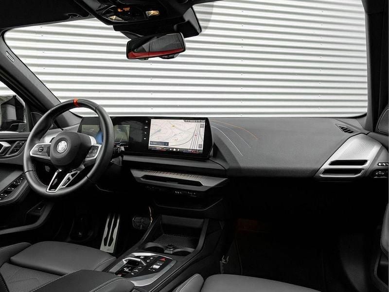 Gebraucht BMW M135 Performance 300 PS (220 kW) 2025 Violett Kleinwagen