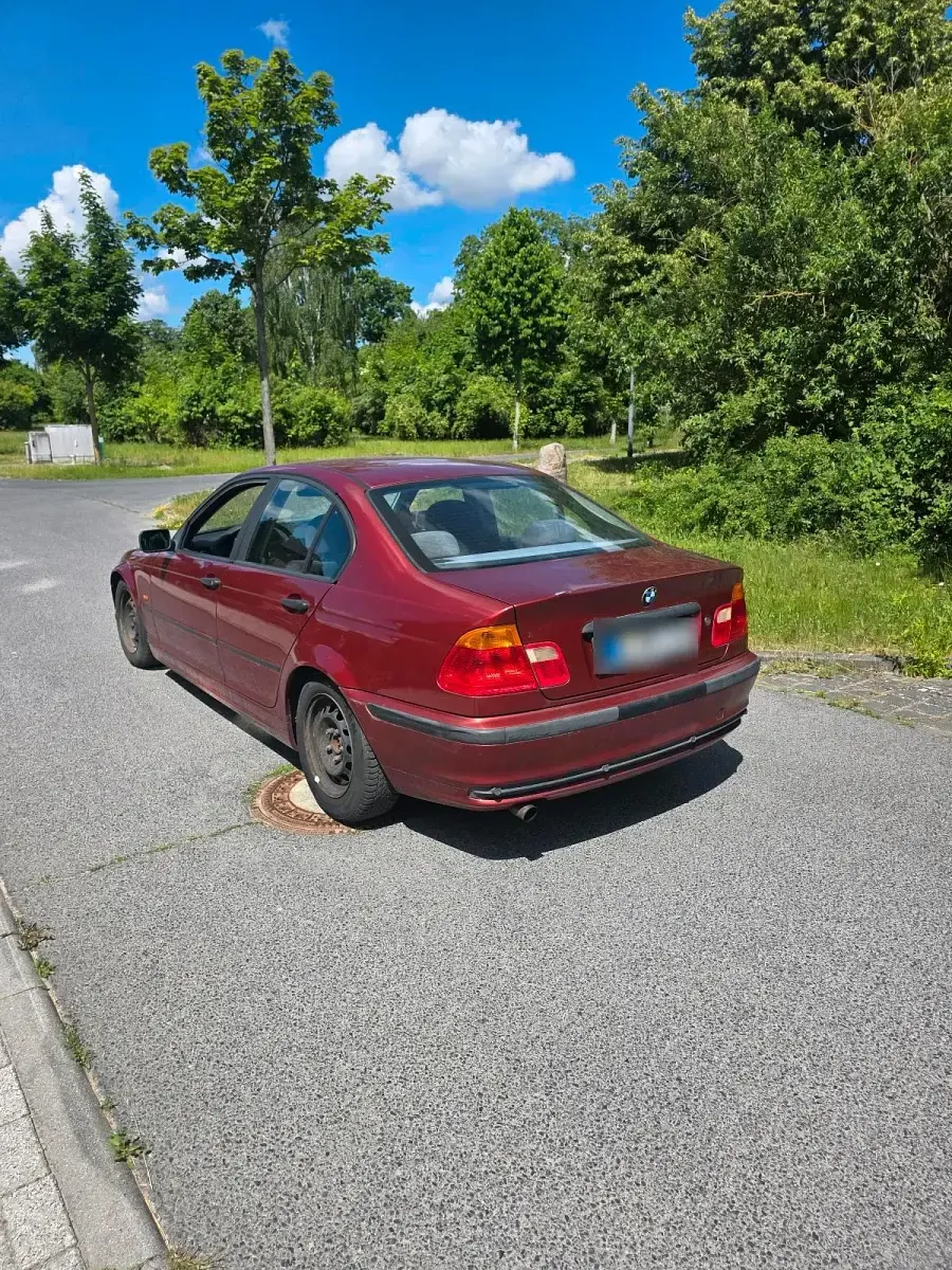 Gebraucht BMW 318 118 PS (86 kW) 2000 Rot Limousine