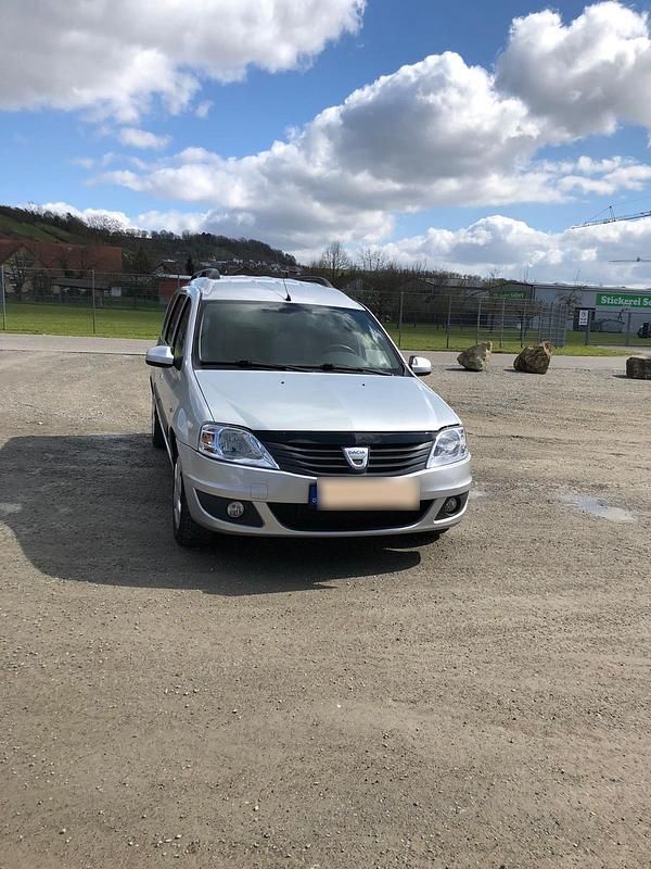 Używany Dacia Logan 88 KM (64 kW) 2010 Srebrny Kombi
