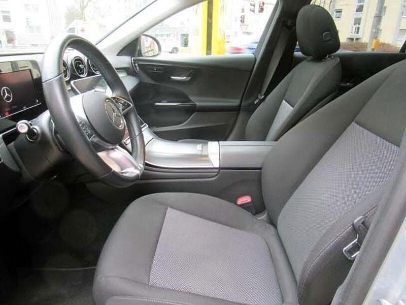 Gebraucht Mercedes C220 220 PS (161 kW) 2022 Silber Limousine