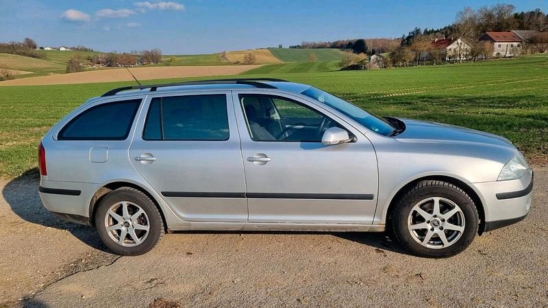Gebraucht Skoda Octavia 105 PS (77 kW) 2005 Silber Kombi