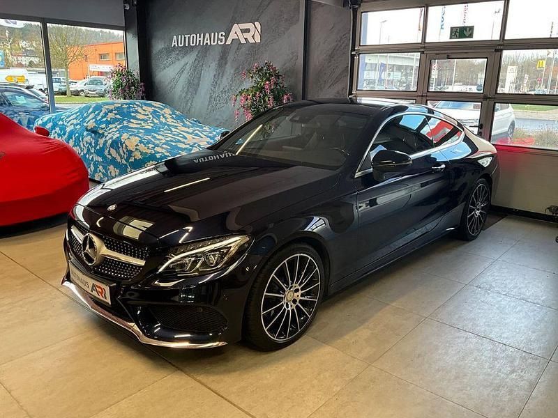 Blau Gebraucht 2016 Mercedes C250 AMG line Coupé | 26.900 € (Fairer Preis) - Bild 1/4