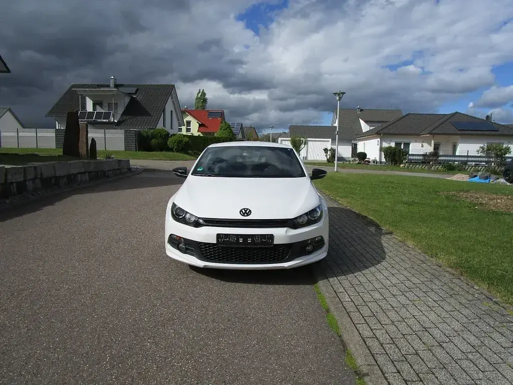 Gebraucht VW Scirocco Match 160 PS (117 kW) 2012 Weiß
