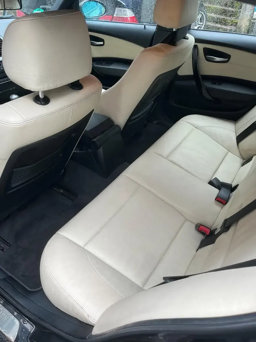 Gebraucht BMW 123 280 PS (205 kW) 2008 Schwarz Kleinwagen