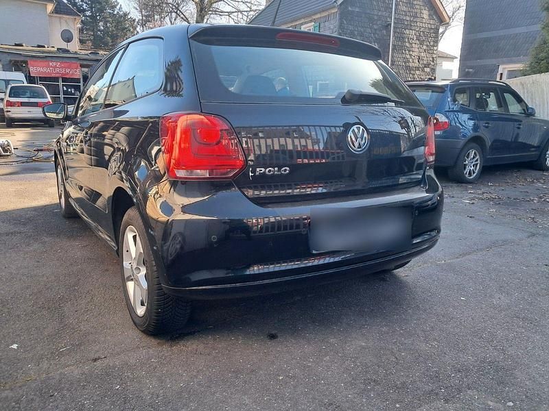 Gebraucht VW Polo Highline 90 PS (66 kW) 2011 Grau Kleinwagen
