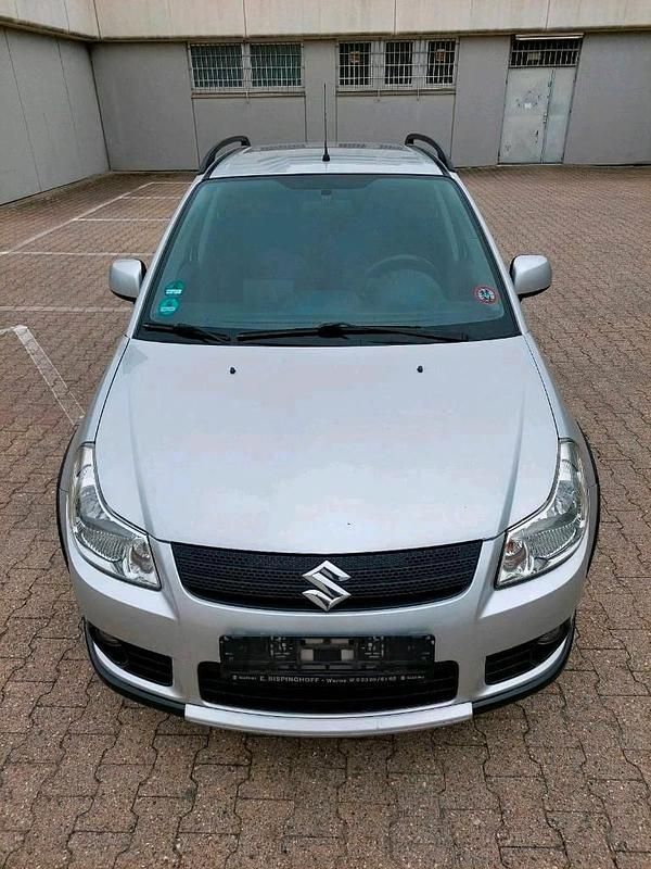 Gebraucht Suzuki SX4 120 PS (88 kW) 2009 Silber SUV