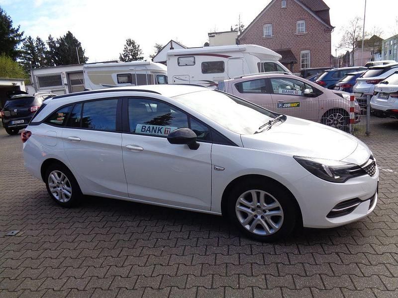Gebraucht Opel Astra 122 PS (89 kW) 2021 Weiß Limousine