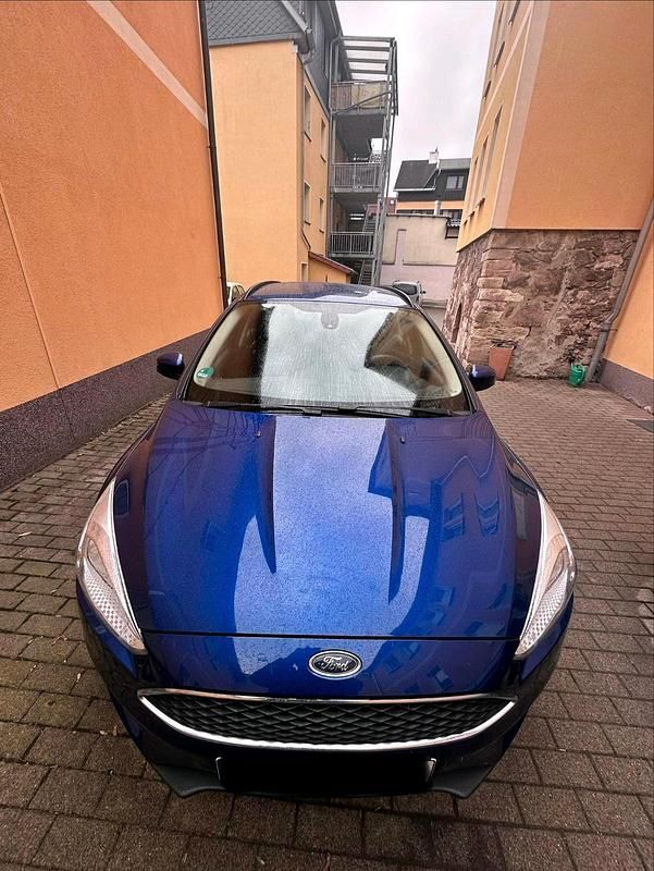 Gebraucht Ford Focus 120 PS (88 kW) 2016 Blau Kombi