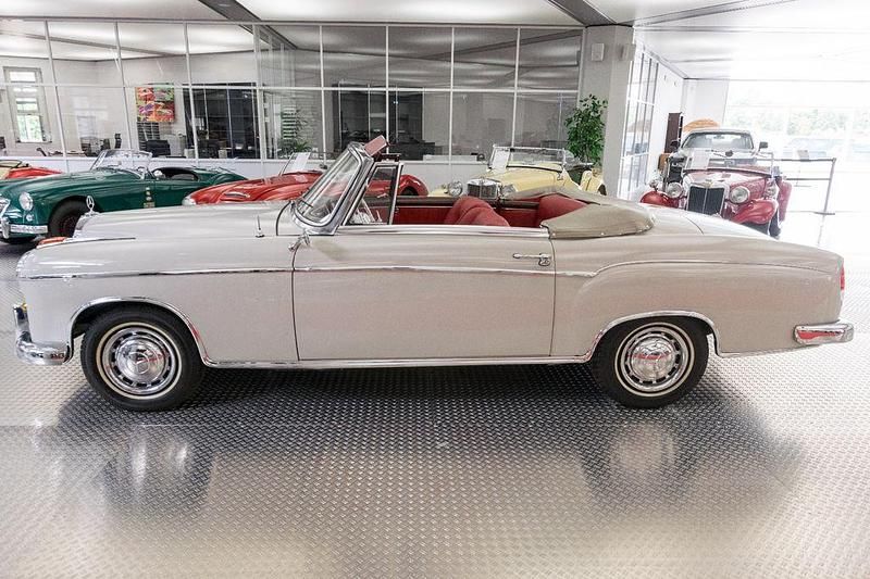 Gebraucht Mercedes 220 101 PS (74 kW) 1957 Grau Cabrio