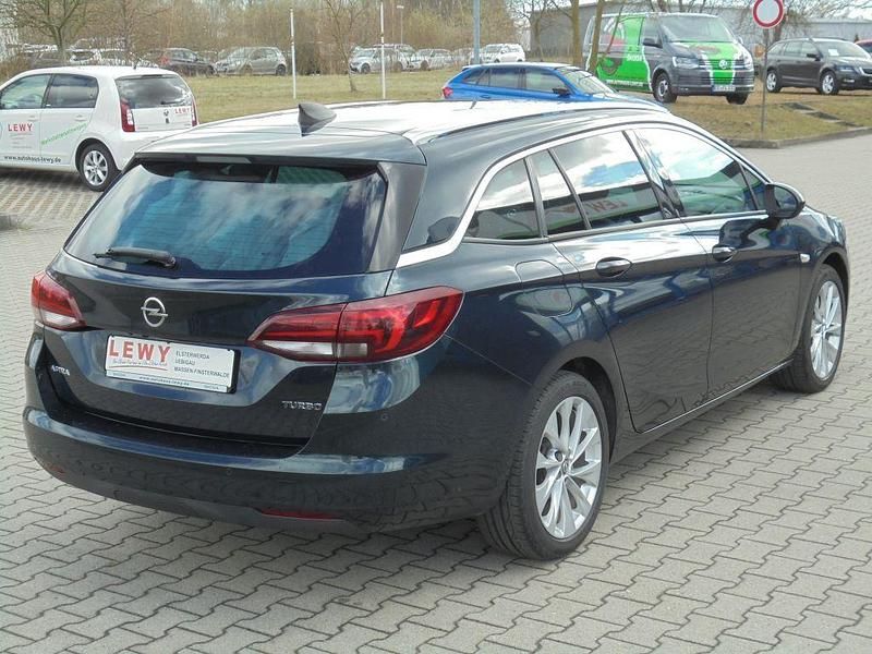 Gebraucht Opel Astra Innovation 150 PS (110 kW) 2016 Grün Kombi