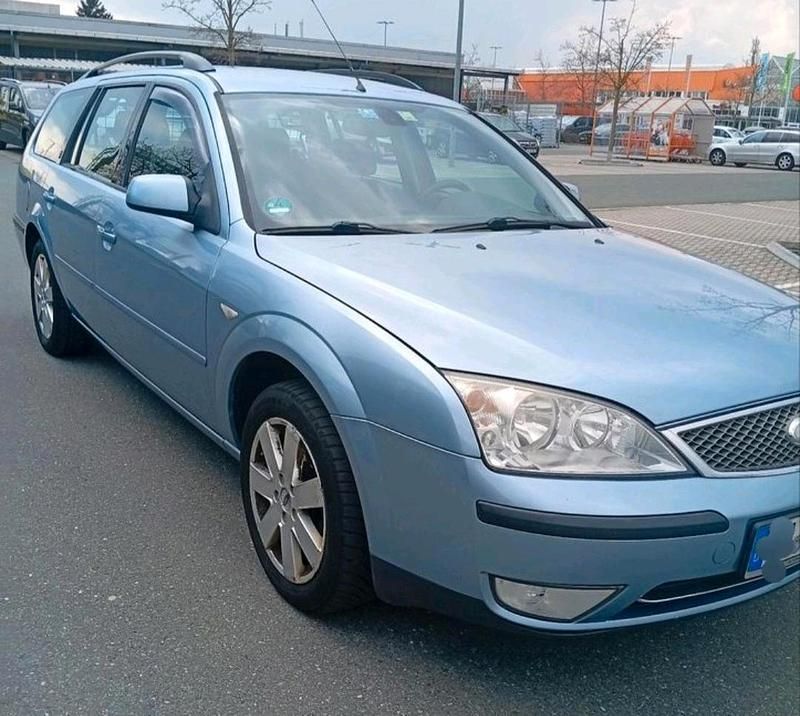 Gebraucht Ford Mondeo 145 PS (106 kW) 2004 Blau Kombi
