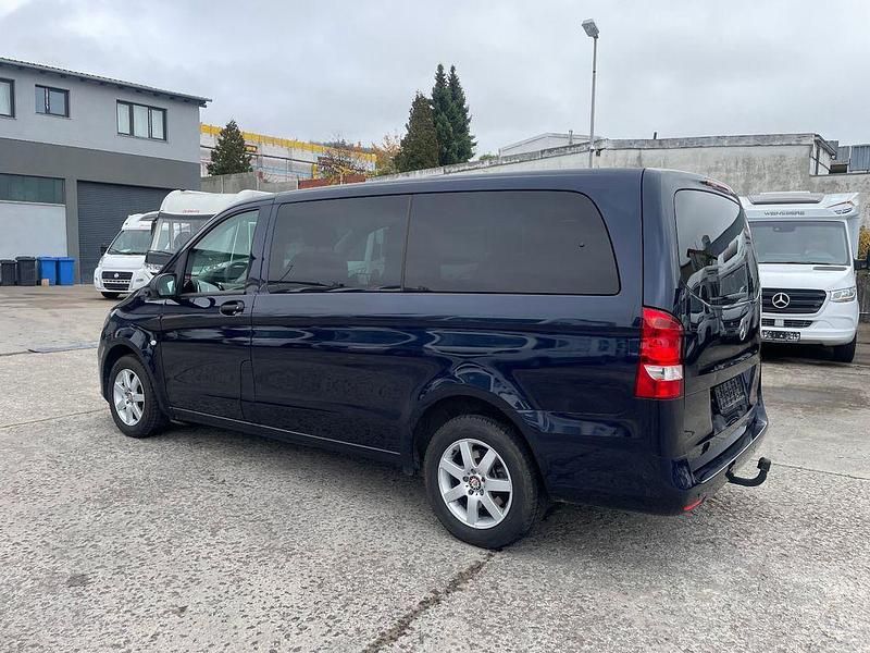 Gebraucht Mercedes Vito 163 PS (119 kW) 2016 Blau Van