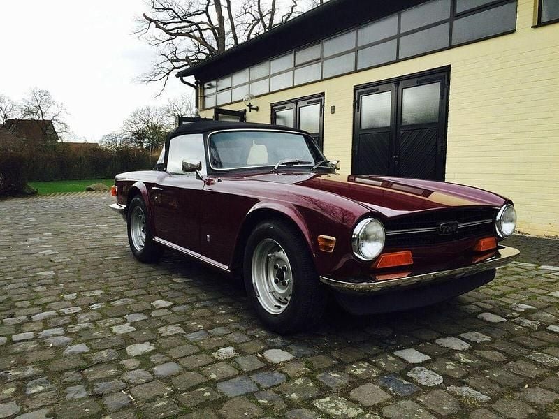 Gebraucht Triumph TR6 95 PS (69 kW) 1973 Violett Cabrio