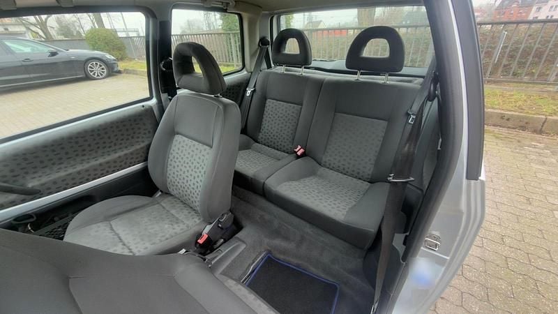 Gebraucht VW Lupo 50 PS (36 kW) 2002 Silber Kleinwagen