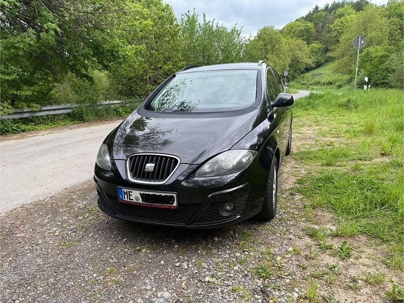 Gebraucht Seat Altea 105 PS (77 kW) 2012 Schwarz Van / Kleinbus