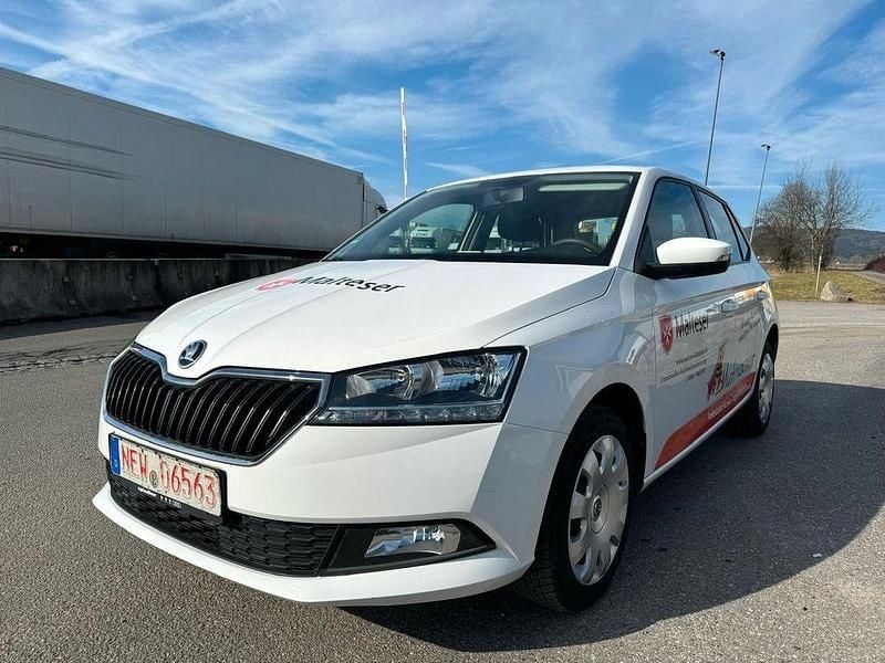 Gebraucht Skoda Fabia Cool Plus 60 PS (44 kW) 2020 Weiß Limousine