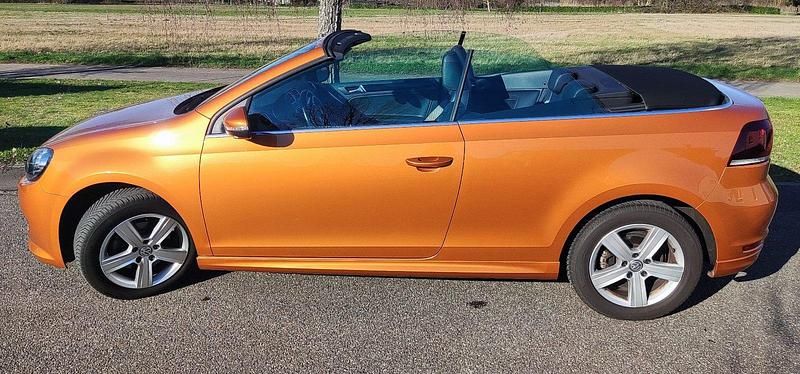 Gebraucht VW Golf Cabriolet Trendline 105 PS (77 kW) 2016 Orange Cabrio