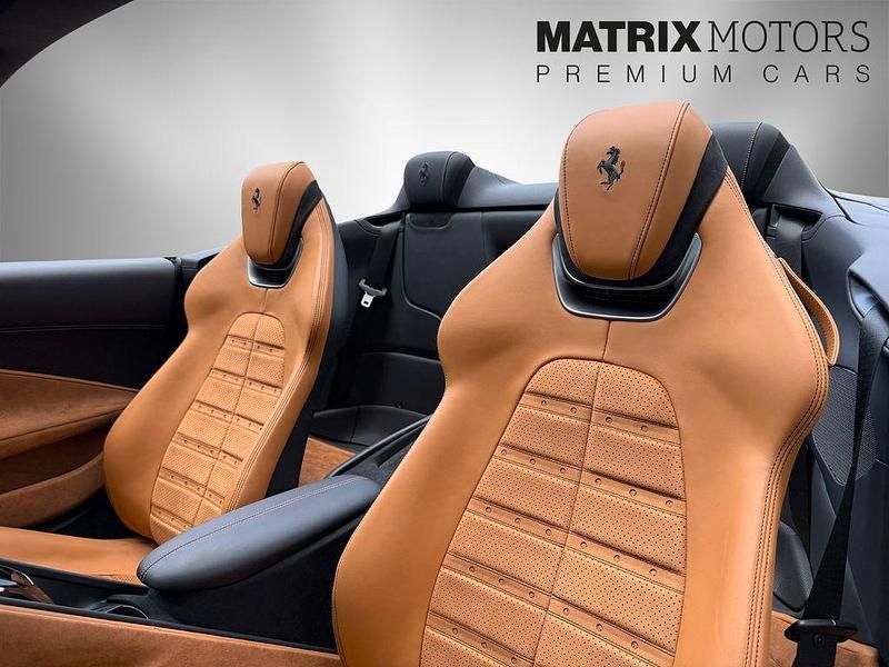 Neu Ferrari Roma 620 PS (456 kW) 2025 Schwarz Cabrio