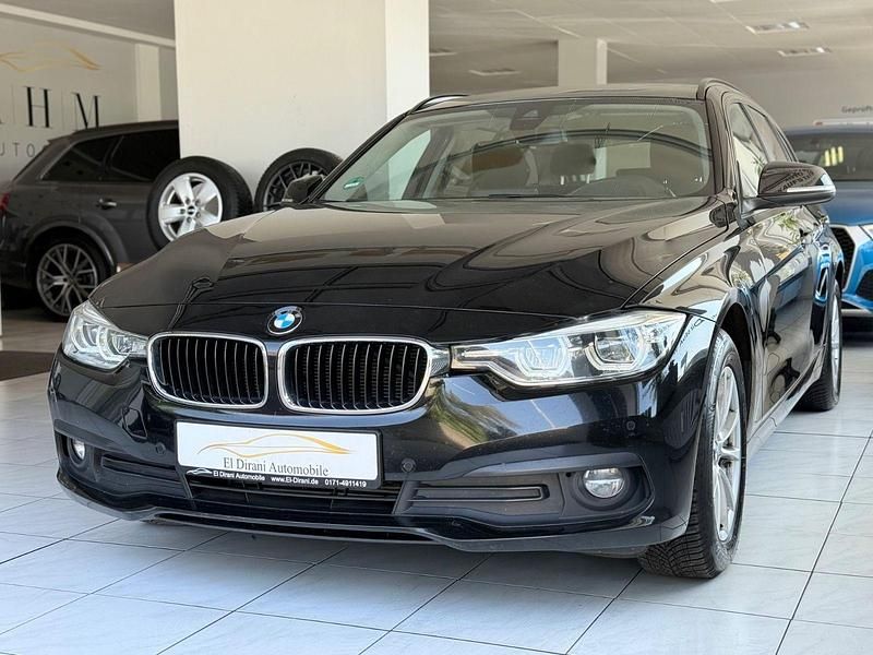 Schwarz Gebraucht 2019 BMW 320 Advantage Kombi | 11.990 € (Etwas zu teuer) - Bild 1/4