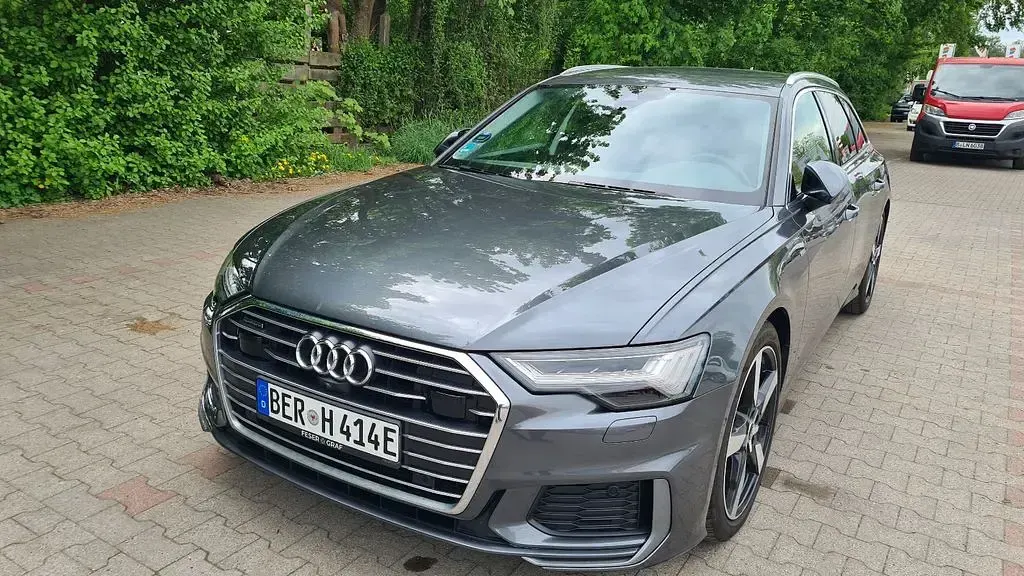 Gebraucht Audi A6 Sport 367 PS (269 kW) 2021 Grau Kombi