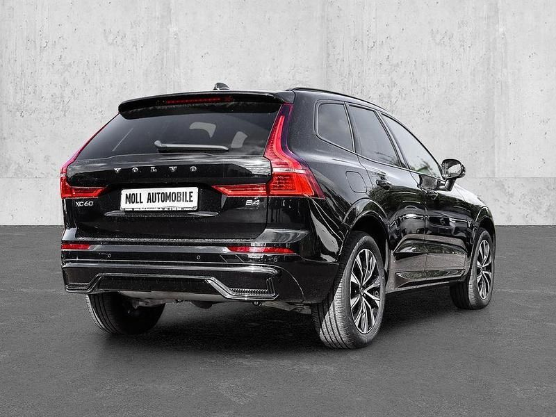 Gebraucht Volvo XC60 Plus 197 PS (144 kW) 2023 Schwarz SUV